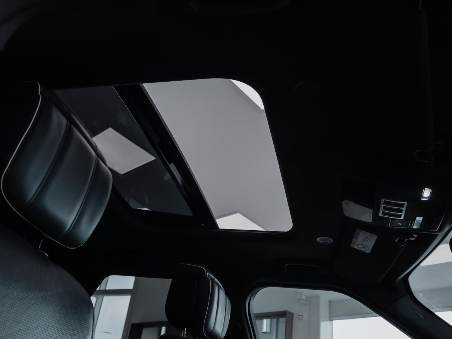 Used Land Rover Discovery 2021 for sale - 76452307: Photo 58