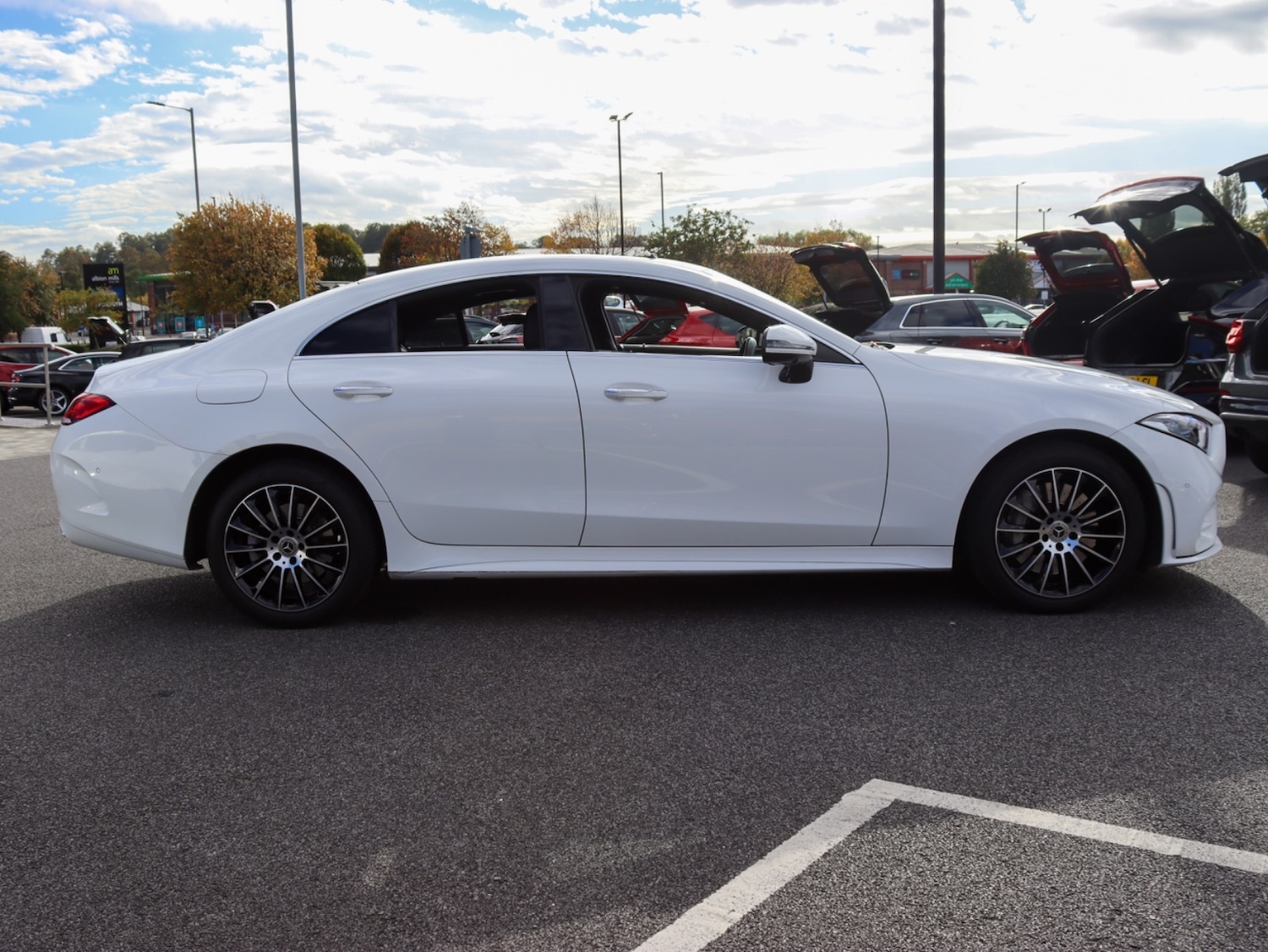 Used Mercedes-Benz CLS 2019 for sale - 76190999: Photo 2