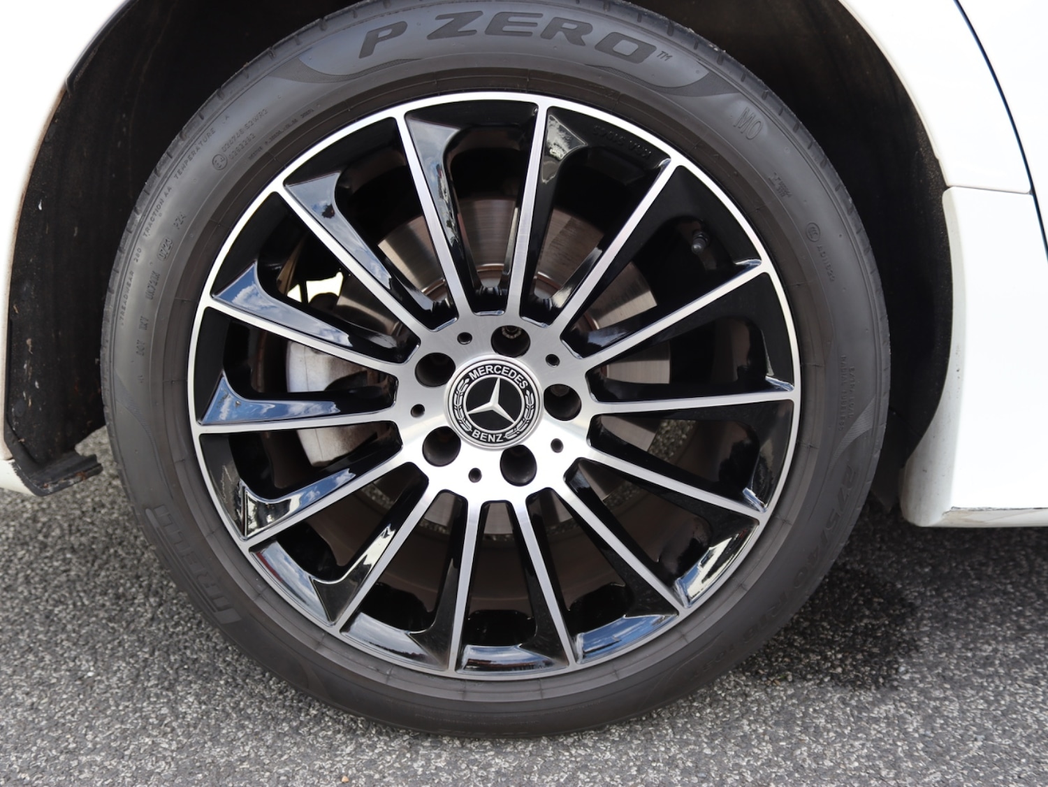 Used Mercedes-Benz CLS 2019 for sale - 76190999: Photo 43