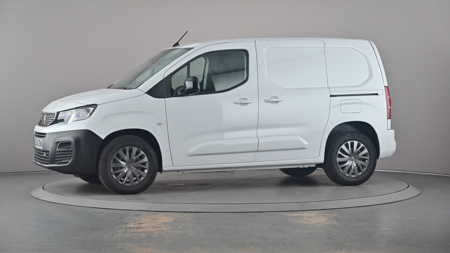 Vehicle 33