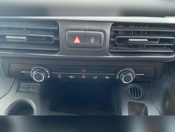 Used Citroen Berlingo 2022 for sale - 75440001: Photo
