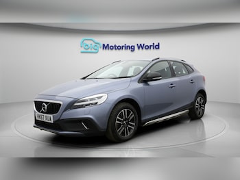 Used Volvo V40 2018 for sale - 78780036: Photo