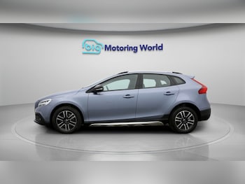 Used Volvo V40 2018 for sale - 78780036: Photo