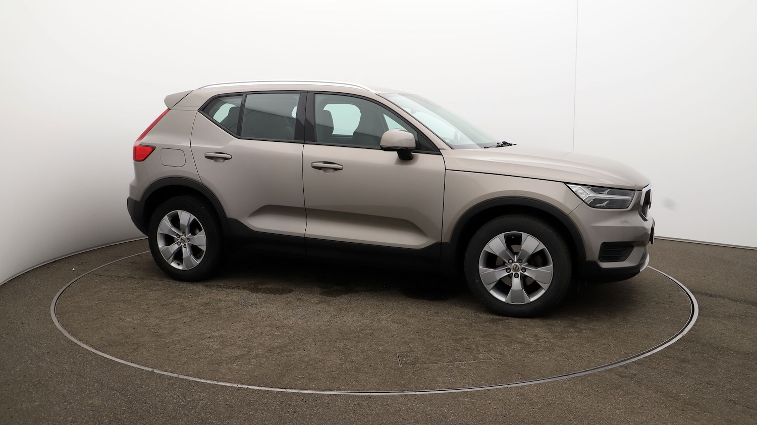 Used Volvo XC40 2021 for sale - 76810506: Photo 39
