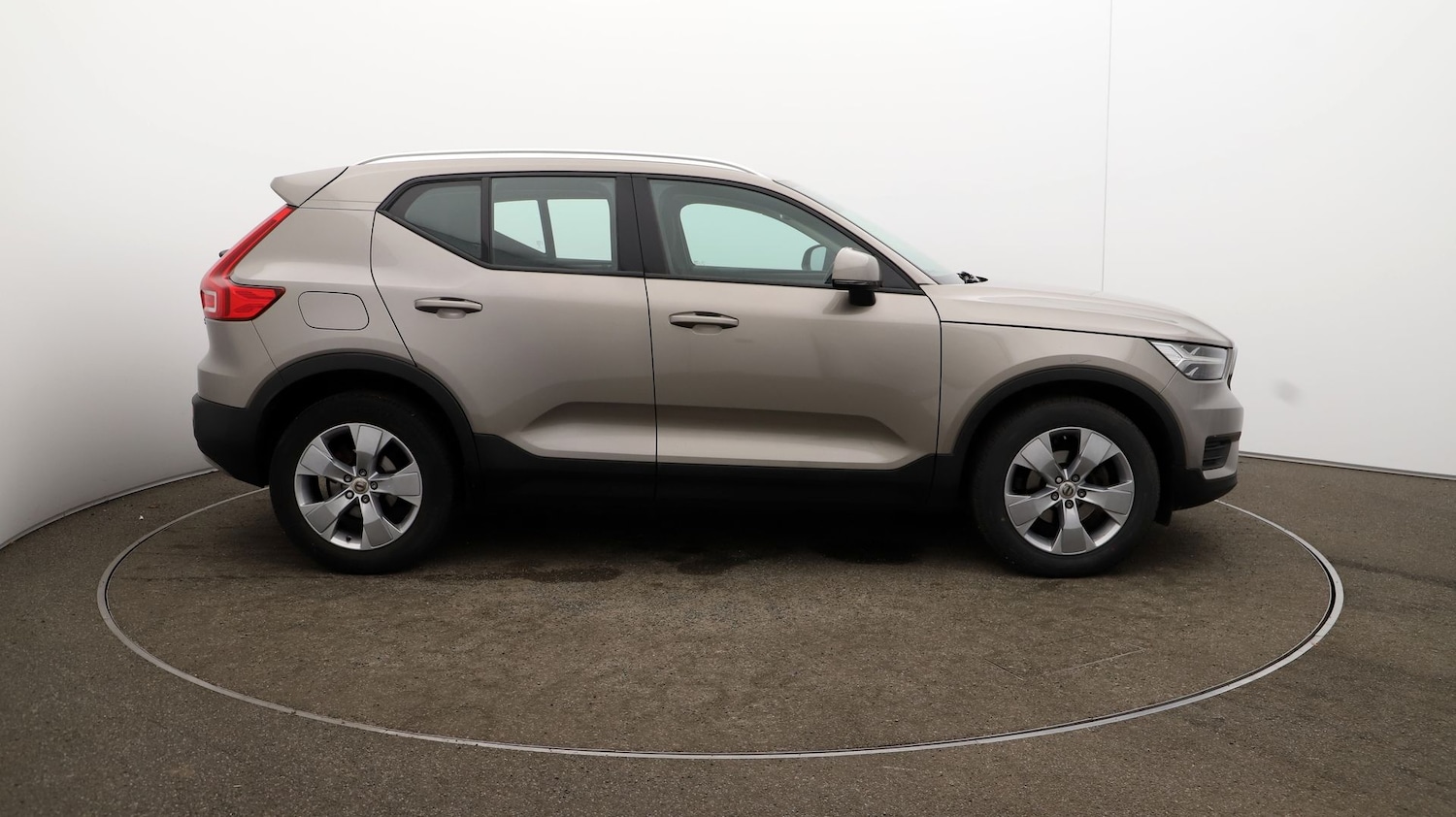 Used Volvo XC40 2021 for sale - 76810506: Photo 42