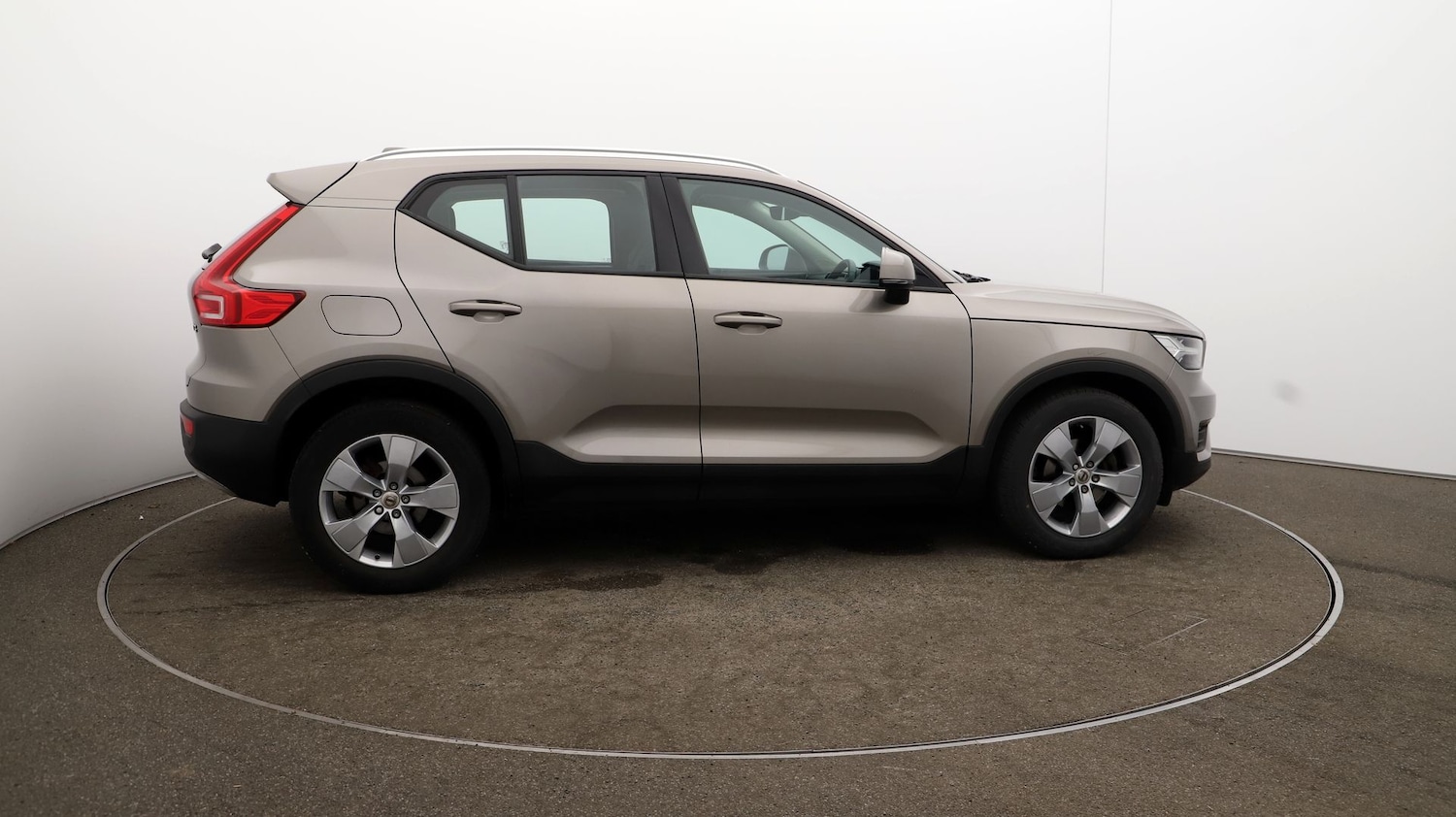 Used Volvo XC40 2021 for sale - 76810506: Photo 43