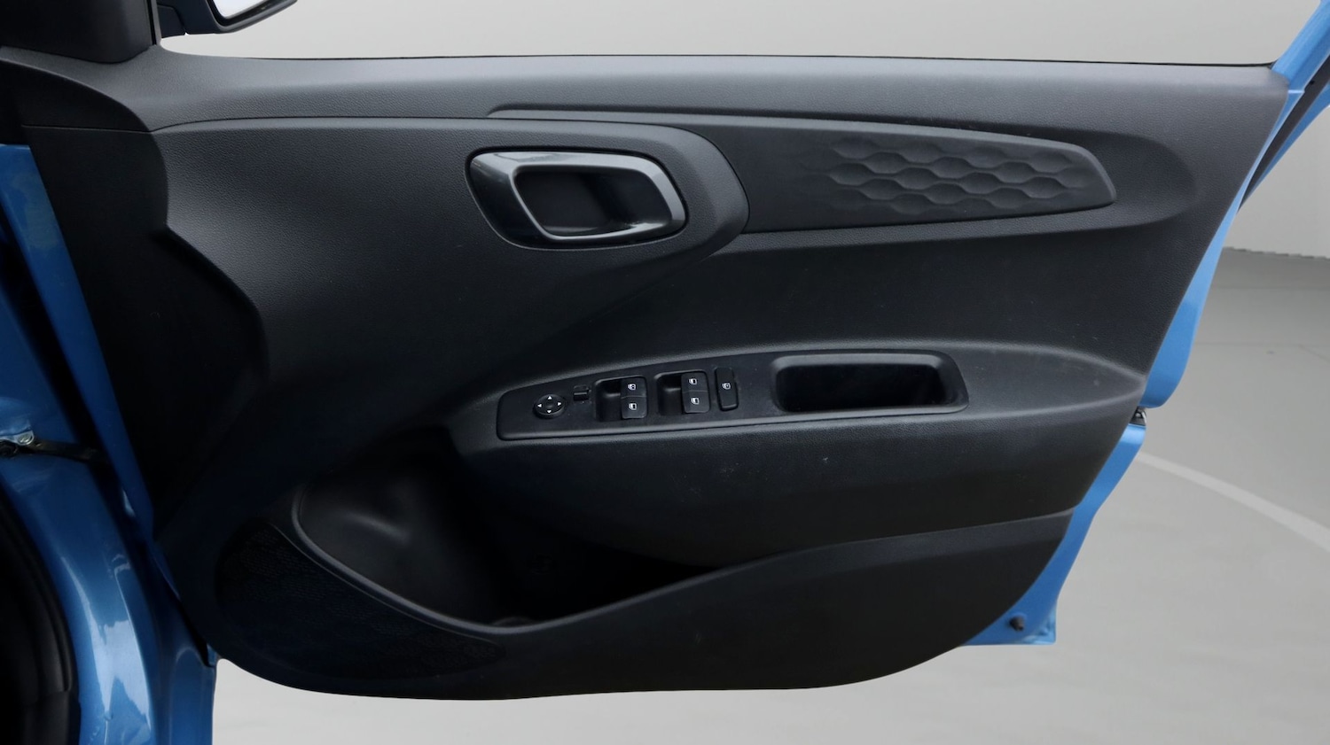 Used Hyundai i10 2023 for sale - 77813005: Photo 15