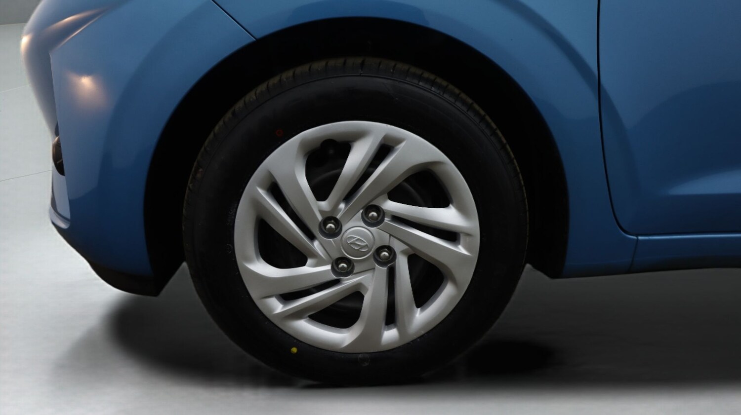 Used Hyundai i10 2023 for sale - 77813005: Photo 18