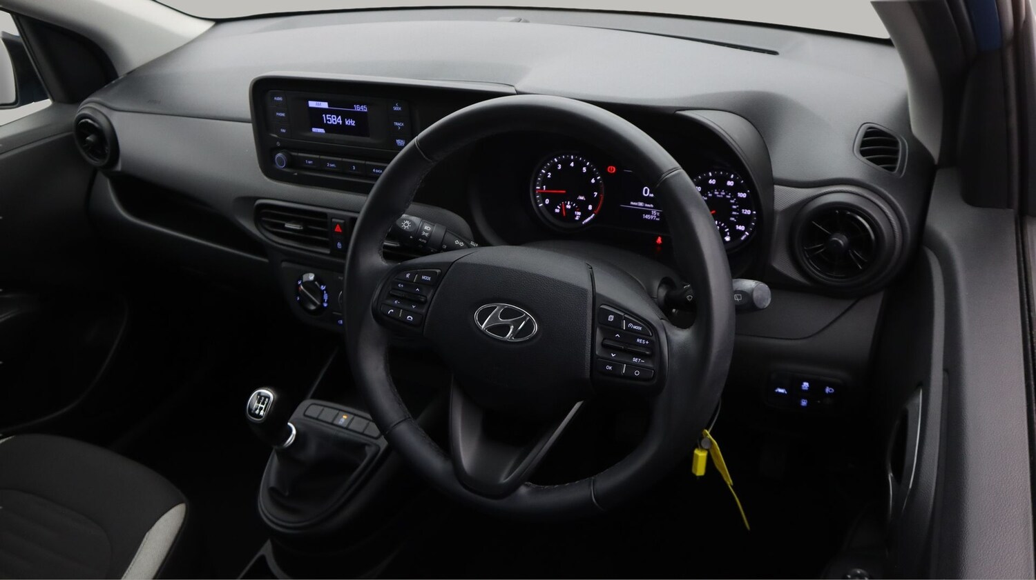 Used Hyundai i10 2023 for sale - 77813005: Photo 9