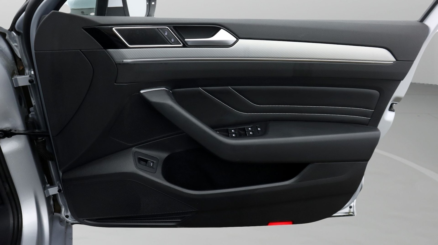 Used Volkswagen Passat 2023 for sale - 77516399: Photo 15