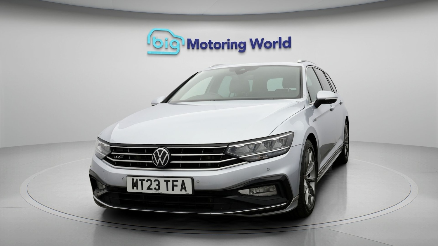 Used Volkswagen Passat 2023 for sale - 77516399: Photo 2
