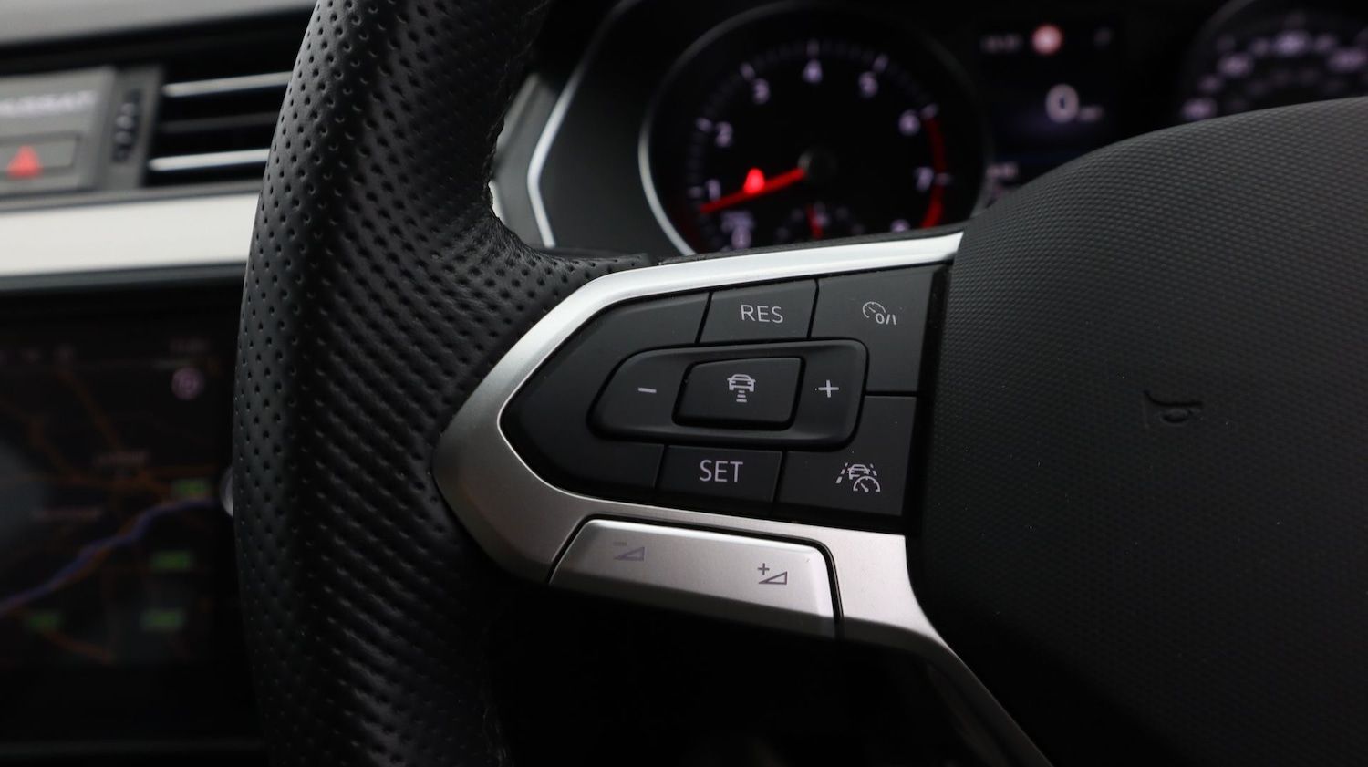 Used Volkswagen Passat 2023 for sale - 77516399: Photo 24