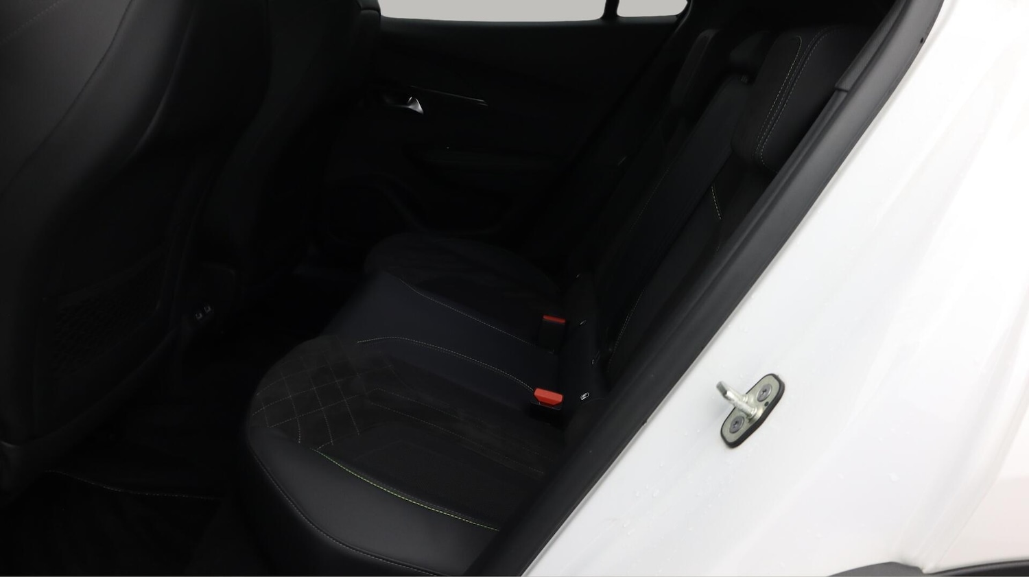 Used Peugeot 2008 2022 for sale - 76550490: Photo 17