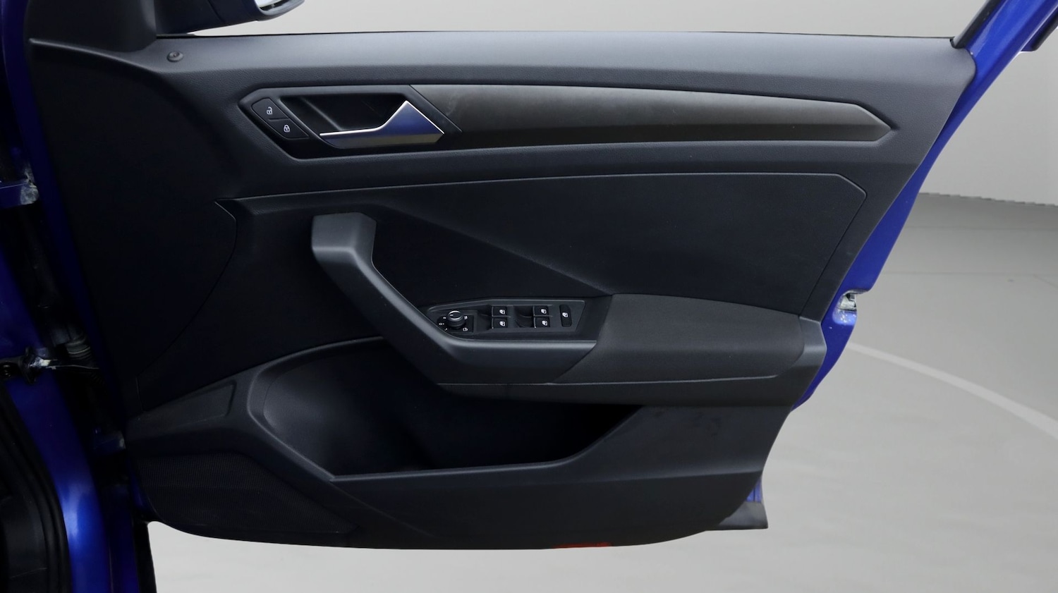 Used Volkswagen T-Roc 2019 for sale - 77803612: Photo 15