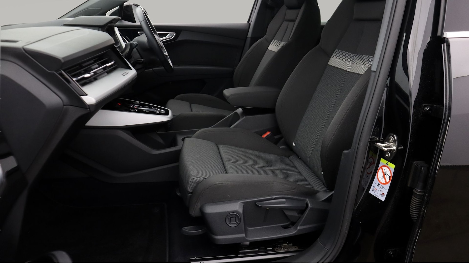 Used Audi Q4 e-tron 2022 for sale - 77746135: Photo 14