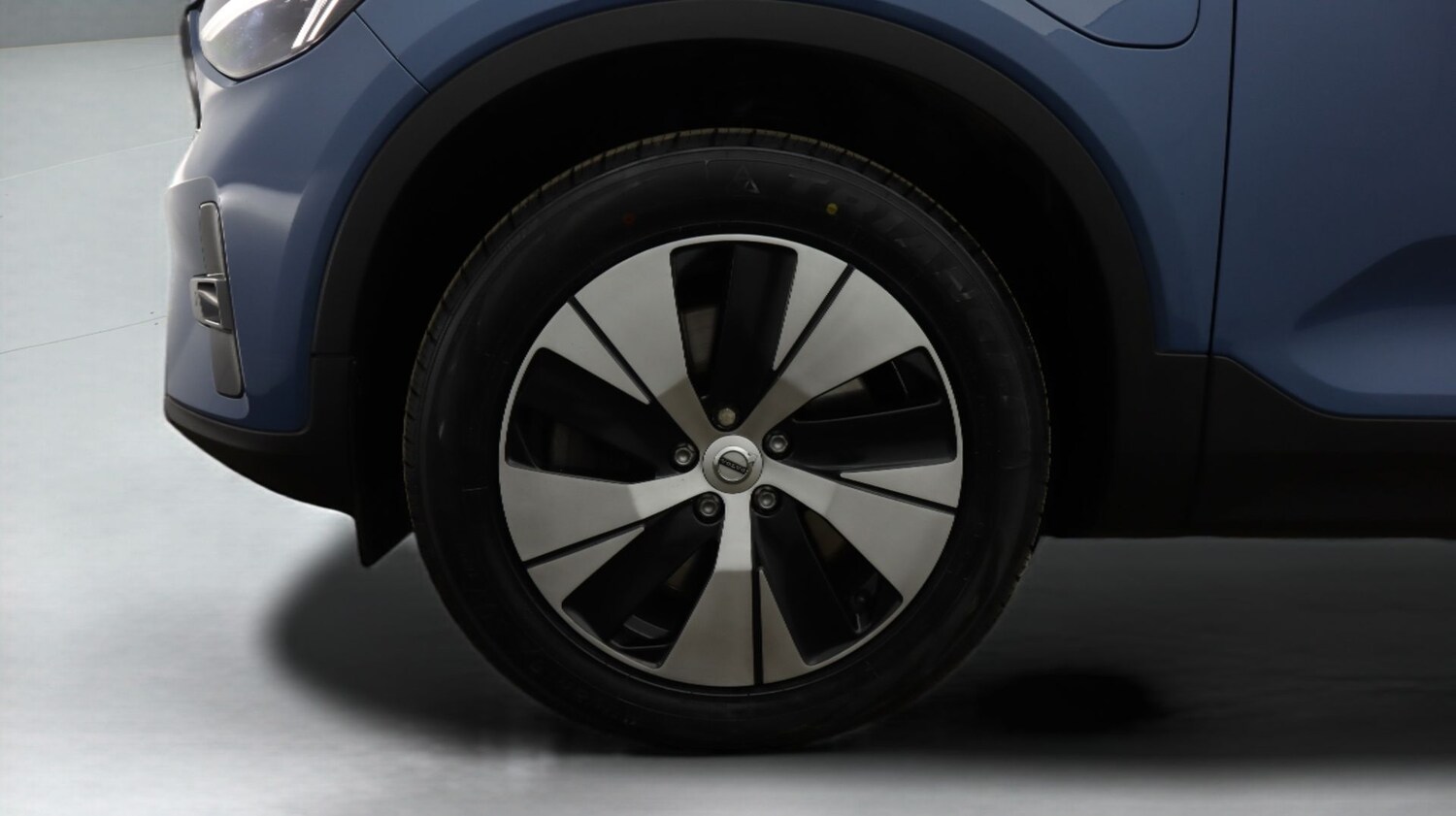 Used Volvo XC40 2023 for sale - 77592629: Photo 18