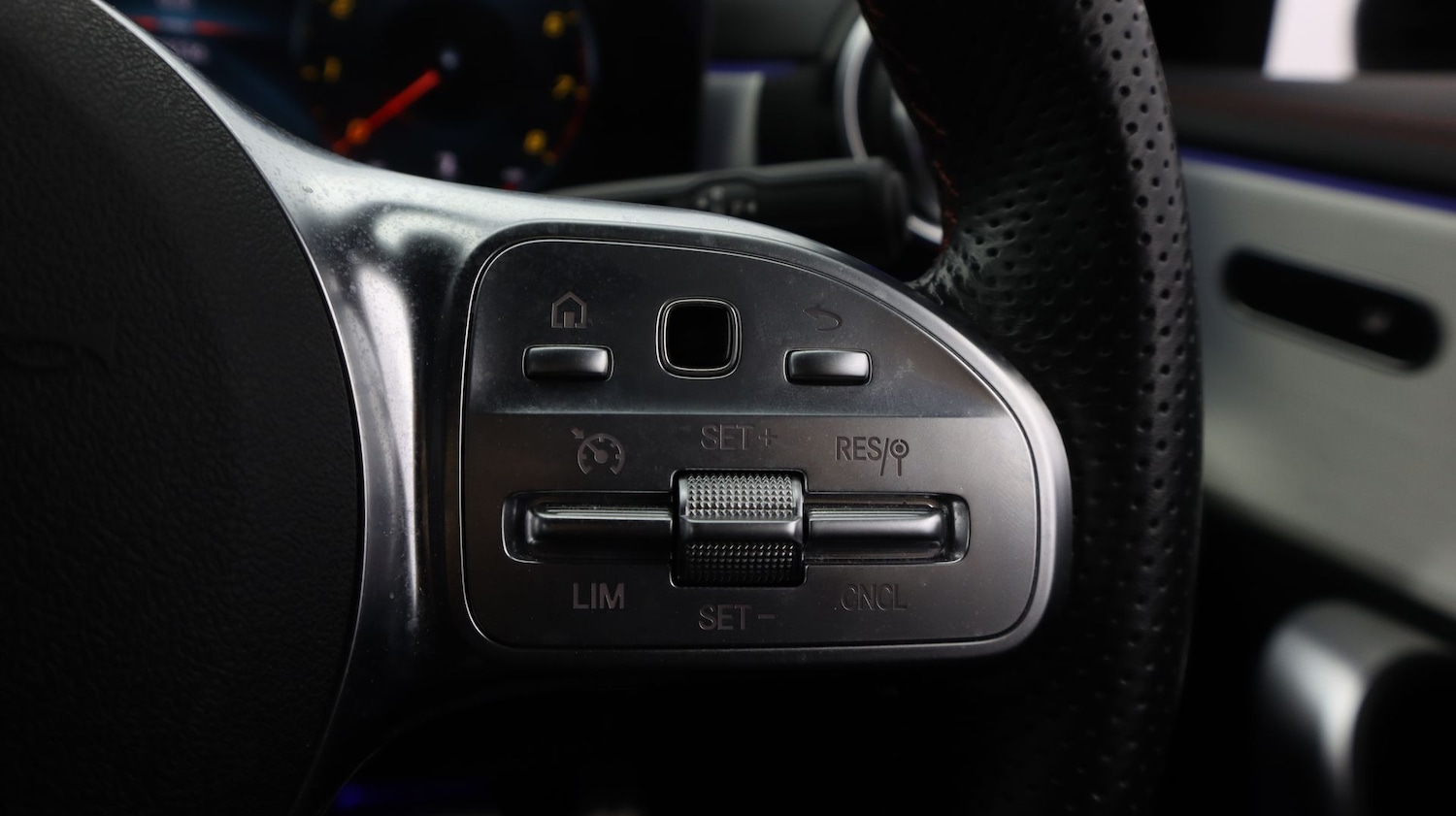 Used Mercedes-Benz CLA 2023 for sale - 77182002: Photo 25