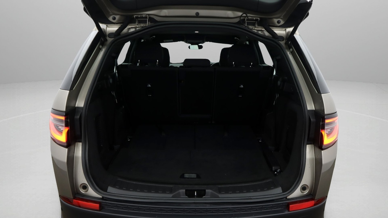 Used Land Rover Discovery Sport 2022 for sale - 77584800: Photo 17