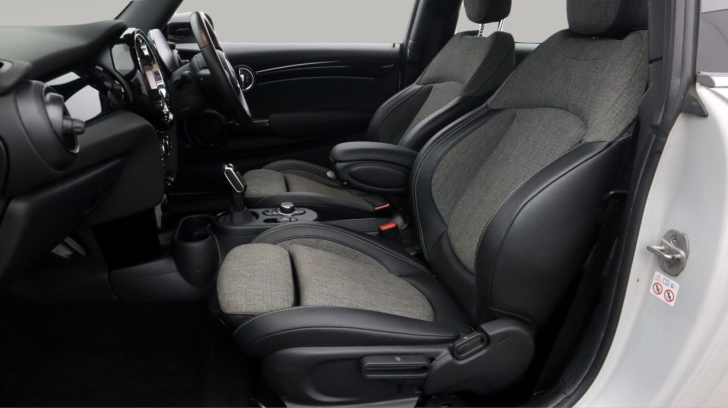 Used MINI Hatch 2023 for sale - 77591523: Photo 14