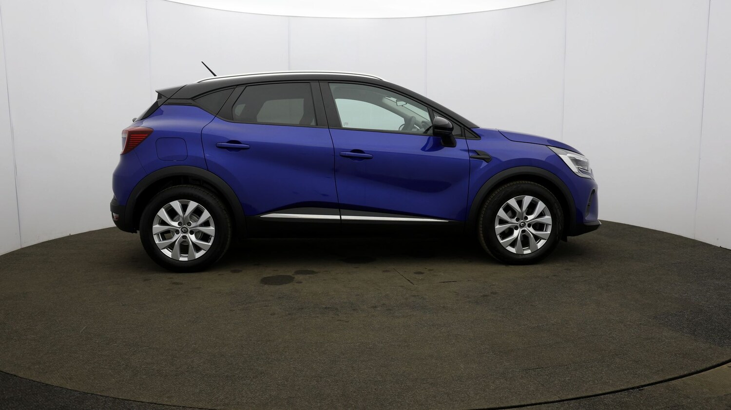 Used Renault Captur for sale - 76809778: Photo 45