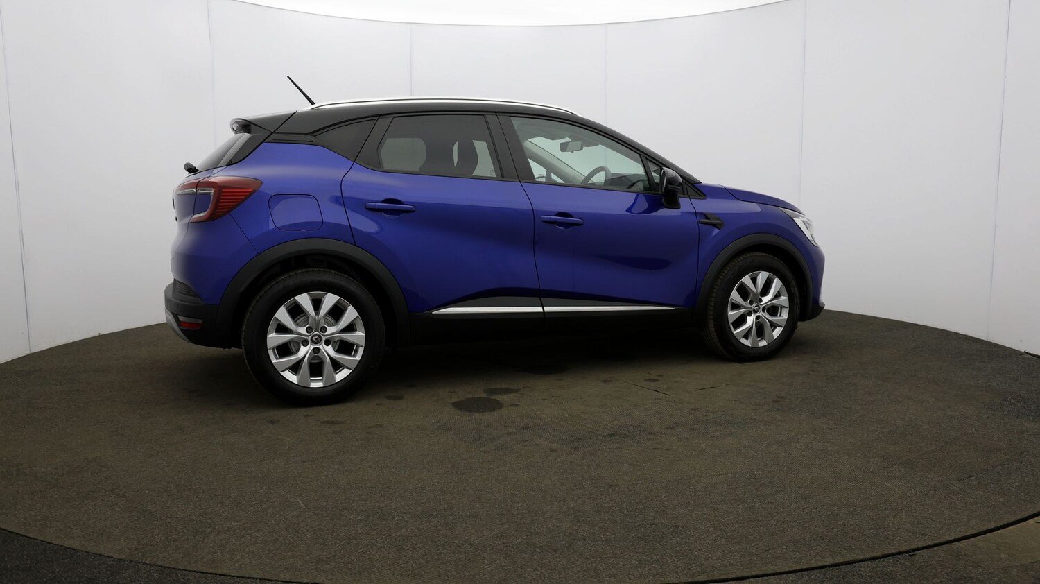 Used Renault Captur for sale - 76809778: Photo 48