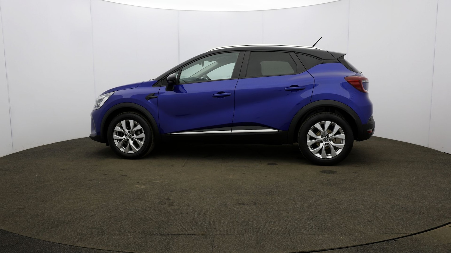 Used Renault Captur for sale - 76809778: Photo 61
