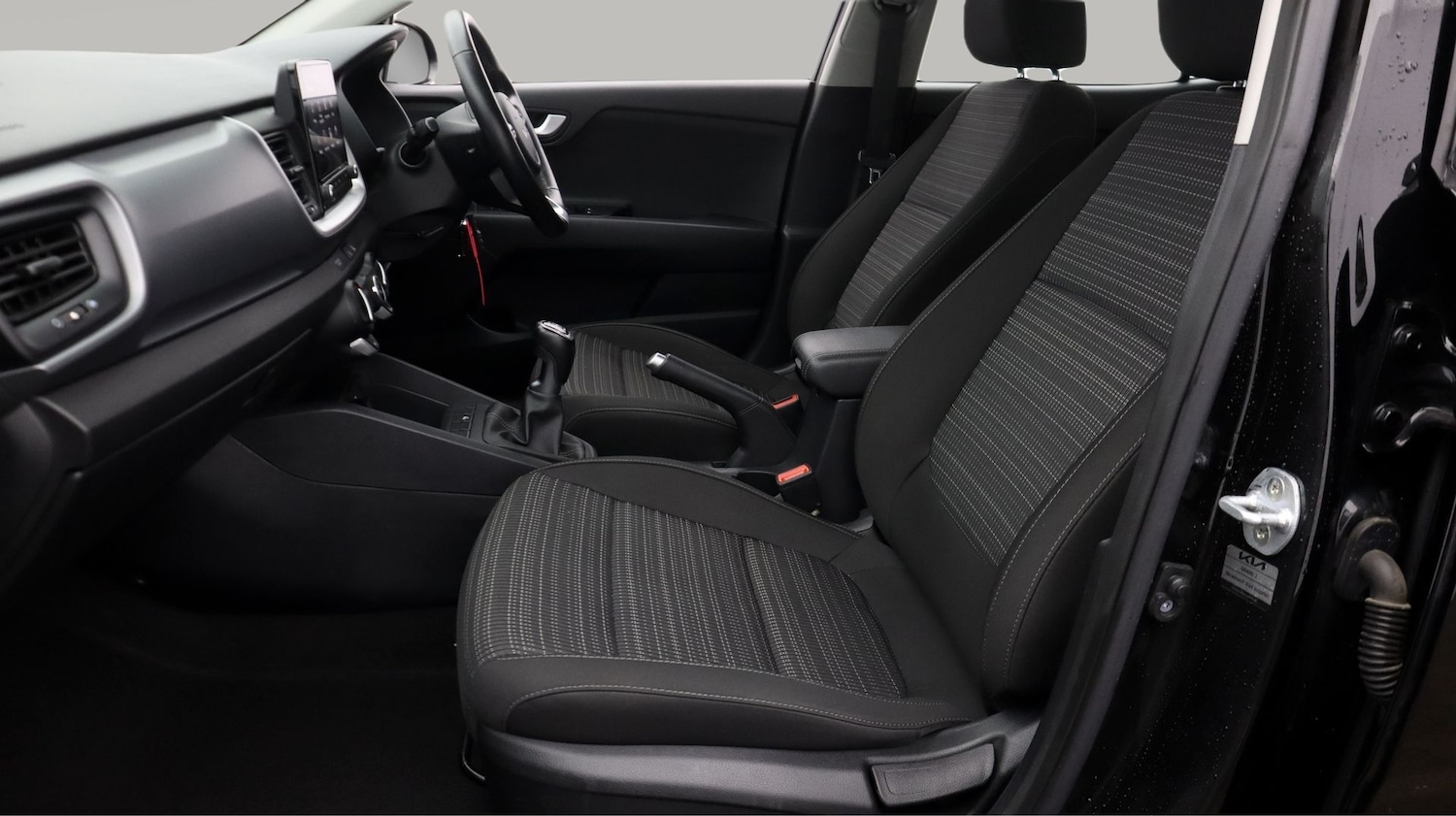 Used Kia Stonic 2022 for sale - 77308600: Photo 14