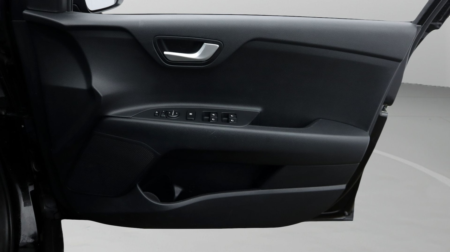 Used Kia Stonic 2022 for sale - 77308600: Photo 15