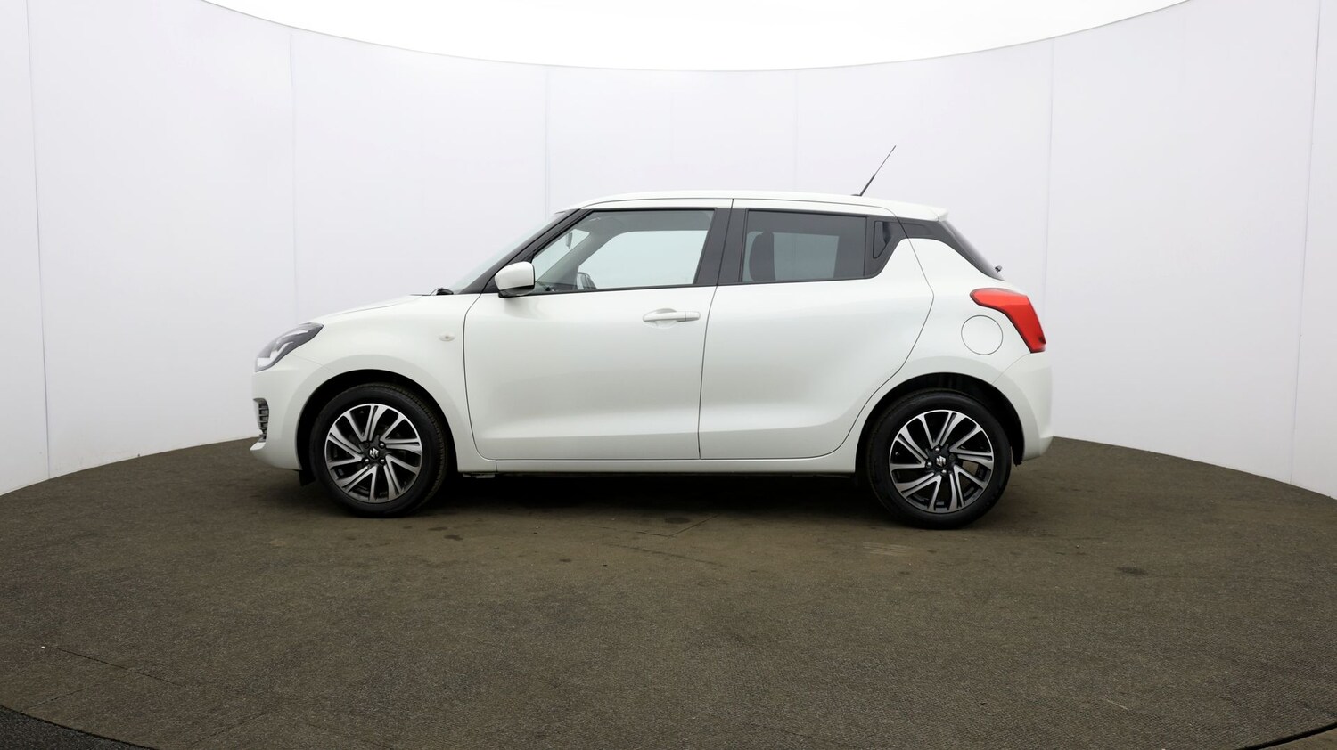 Used Suzuki Swift for sale - 76811270: Photo 64