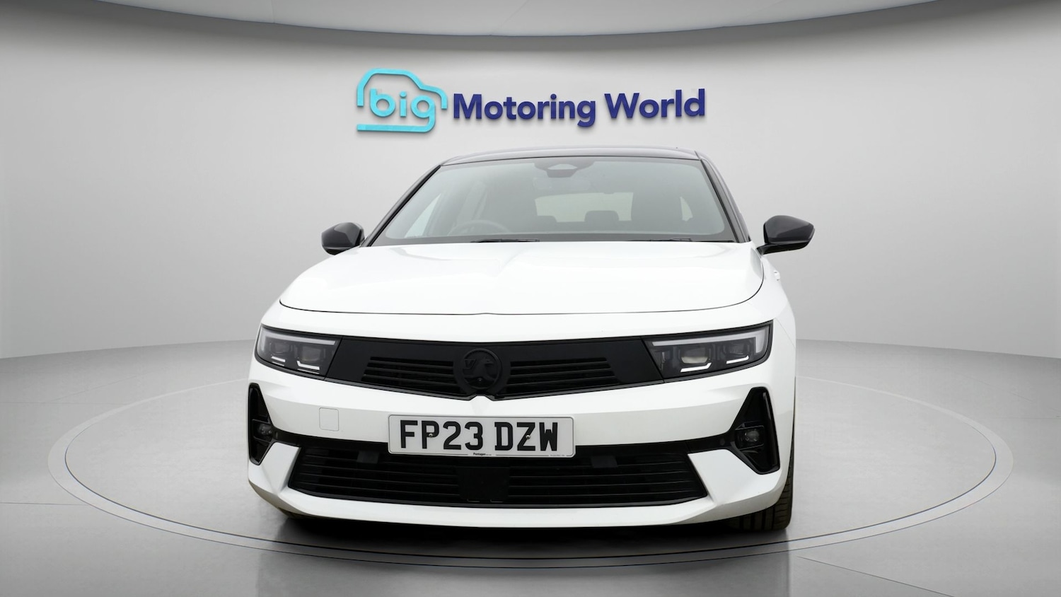 Used Vauxhall Astra 2023 for sale - 78186257: Photo 2