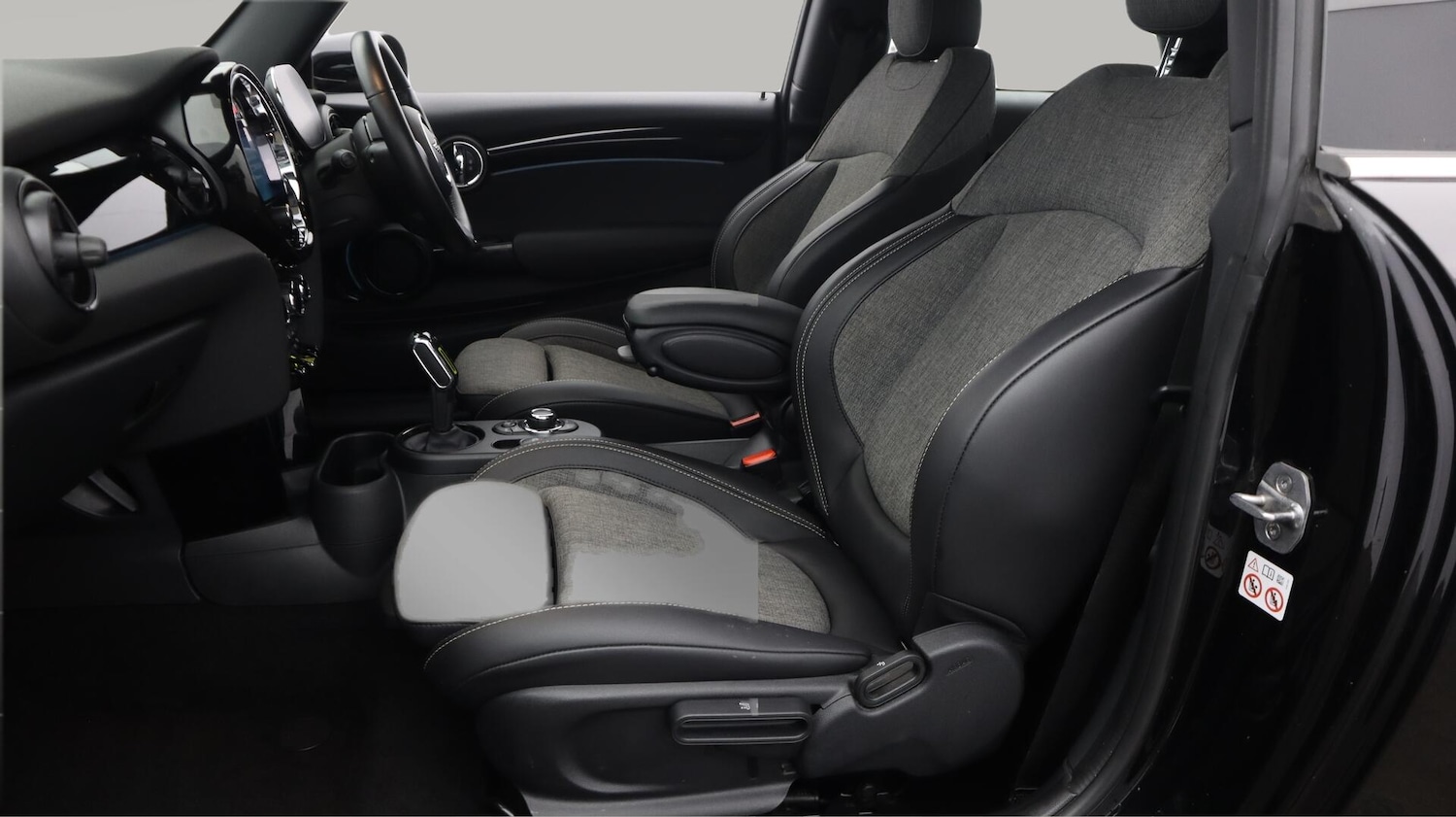 Used MINI Hatch 2022 for sale - 76743235: Photo 15