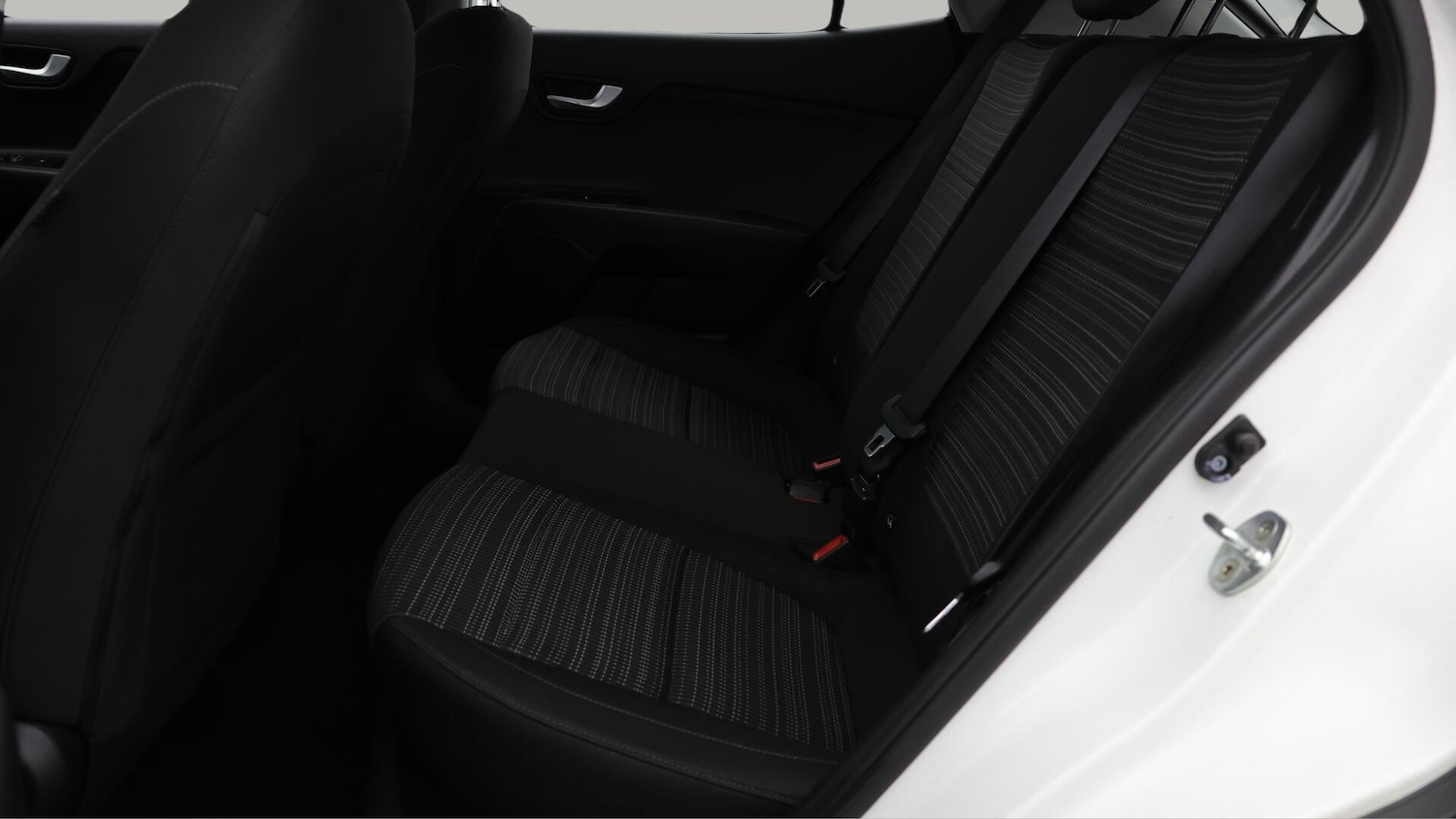 Used Kia Stonic 2018 for sale - 76020656: Photo 17
