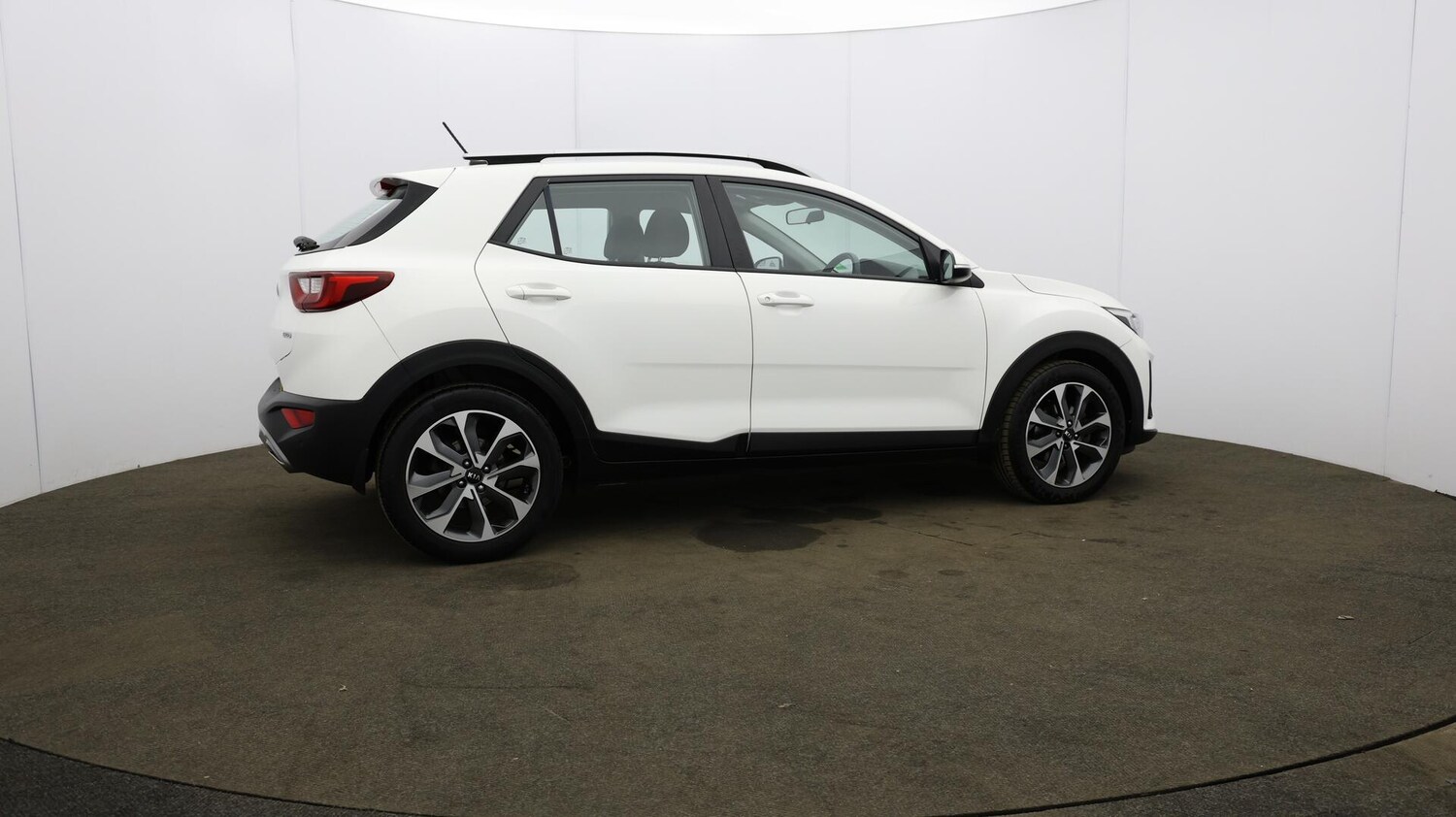 Used Kia Stonic 2018 for sale - 76020656: Photo 59