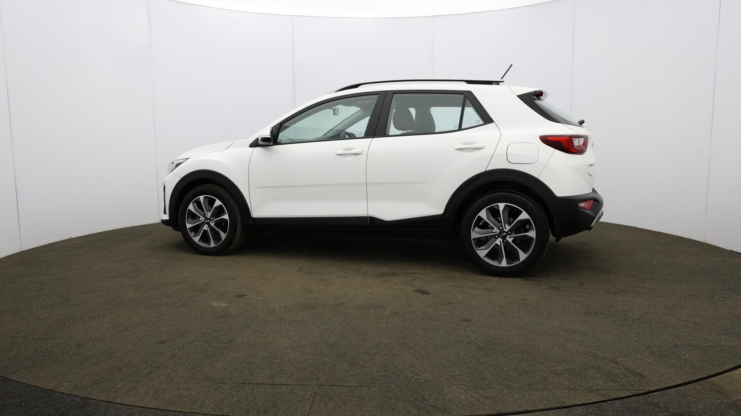 Used Kia Stonic 2018 for sale - 76020656: Photo 71