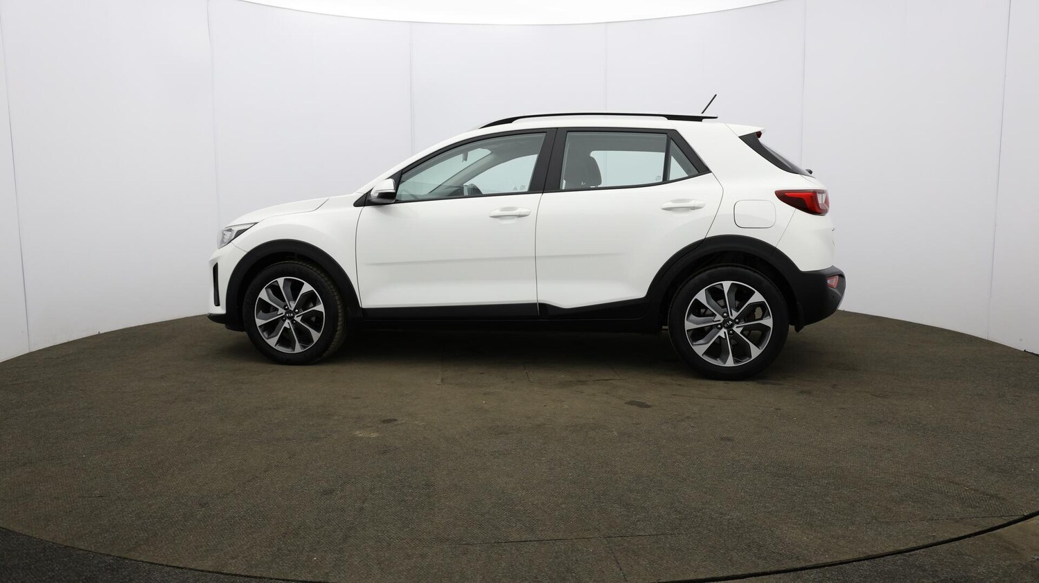 Used Kia Stonic 2018 for sale - 76020656: Photo 72