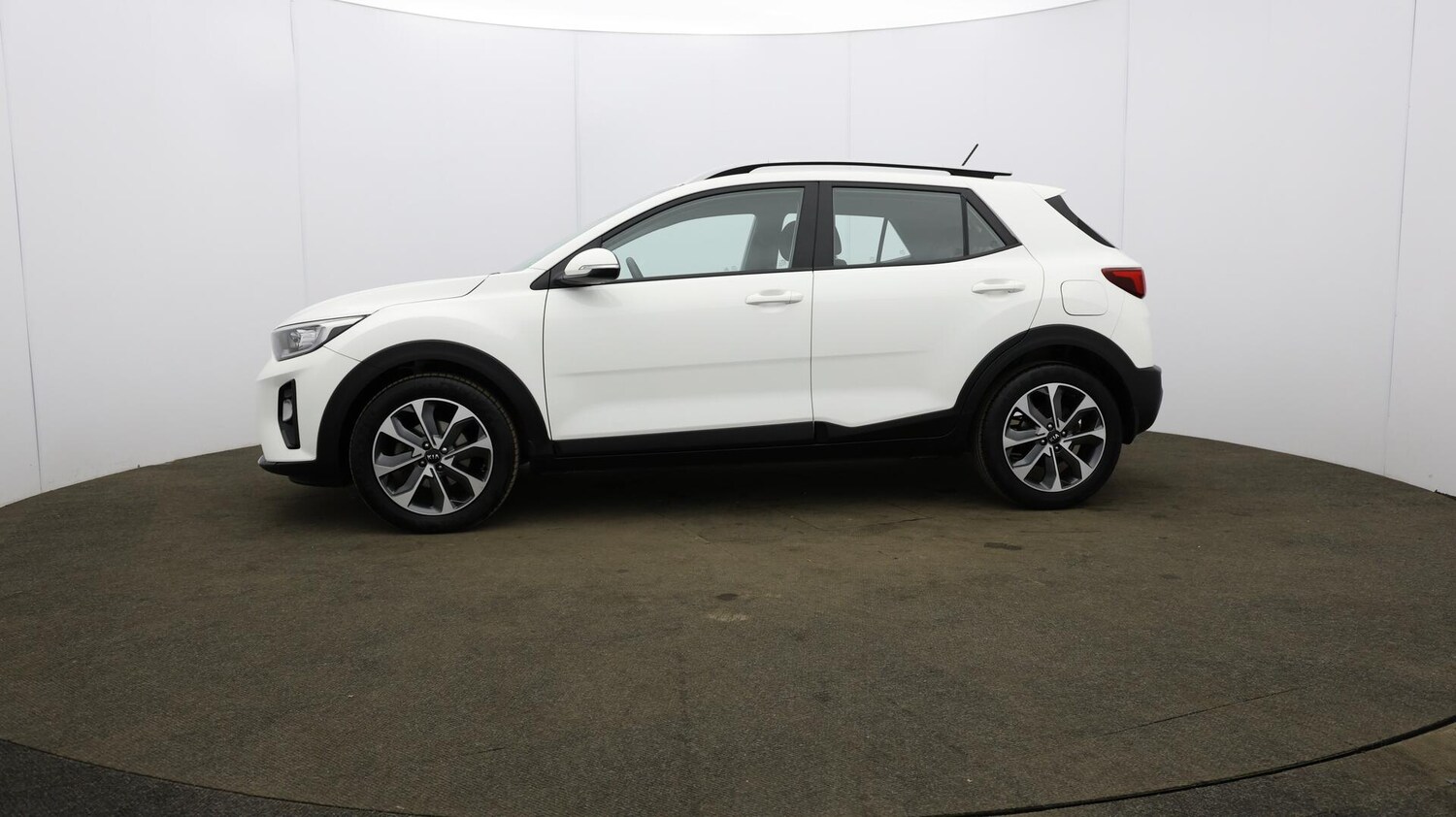 Used Kia Stonic 2018 for sale - 76020656: Photo 74