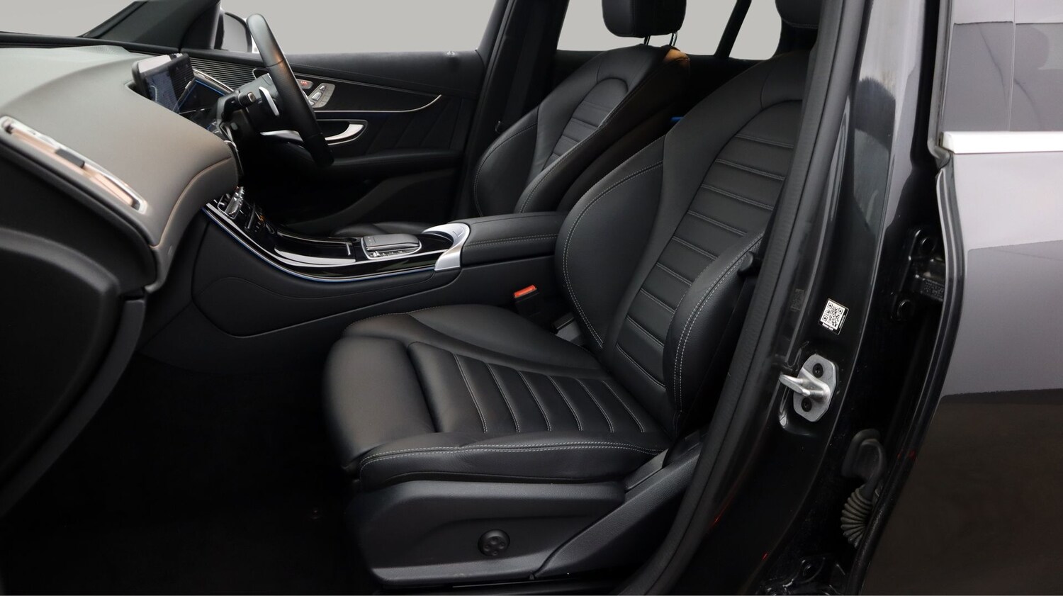 Used Mercedes-Benz EQC for sale - 77864509: Photo 14