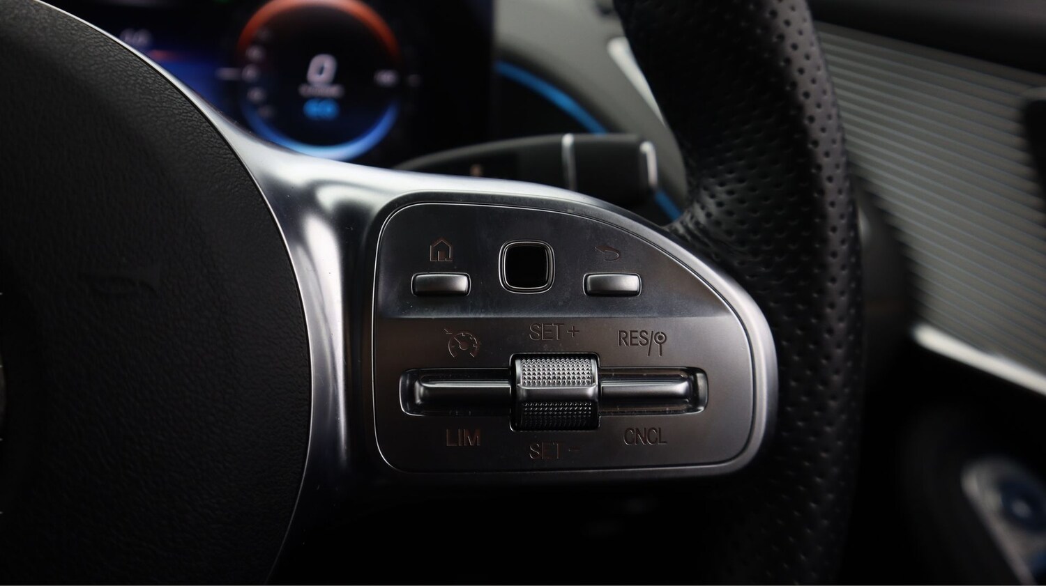 Used Mercedes-Benz EQC for sale - 77864509: Photo 27