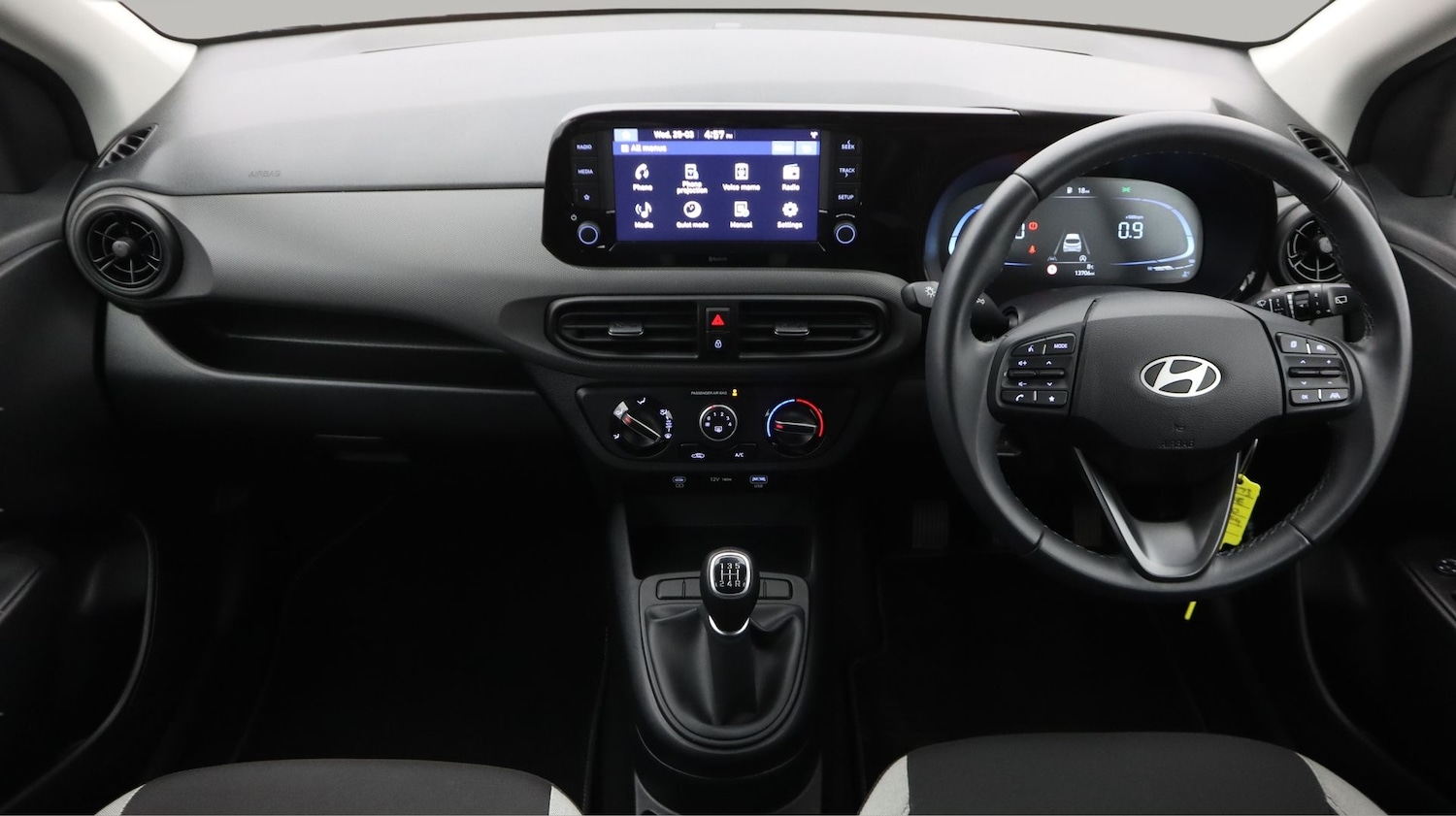 Used Hyundai i10 2023 for sale - 78020605: Photo 13