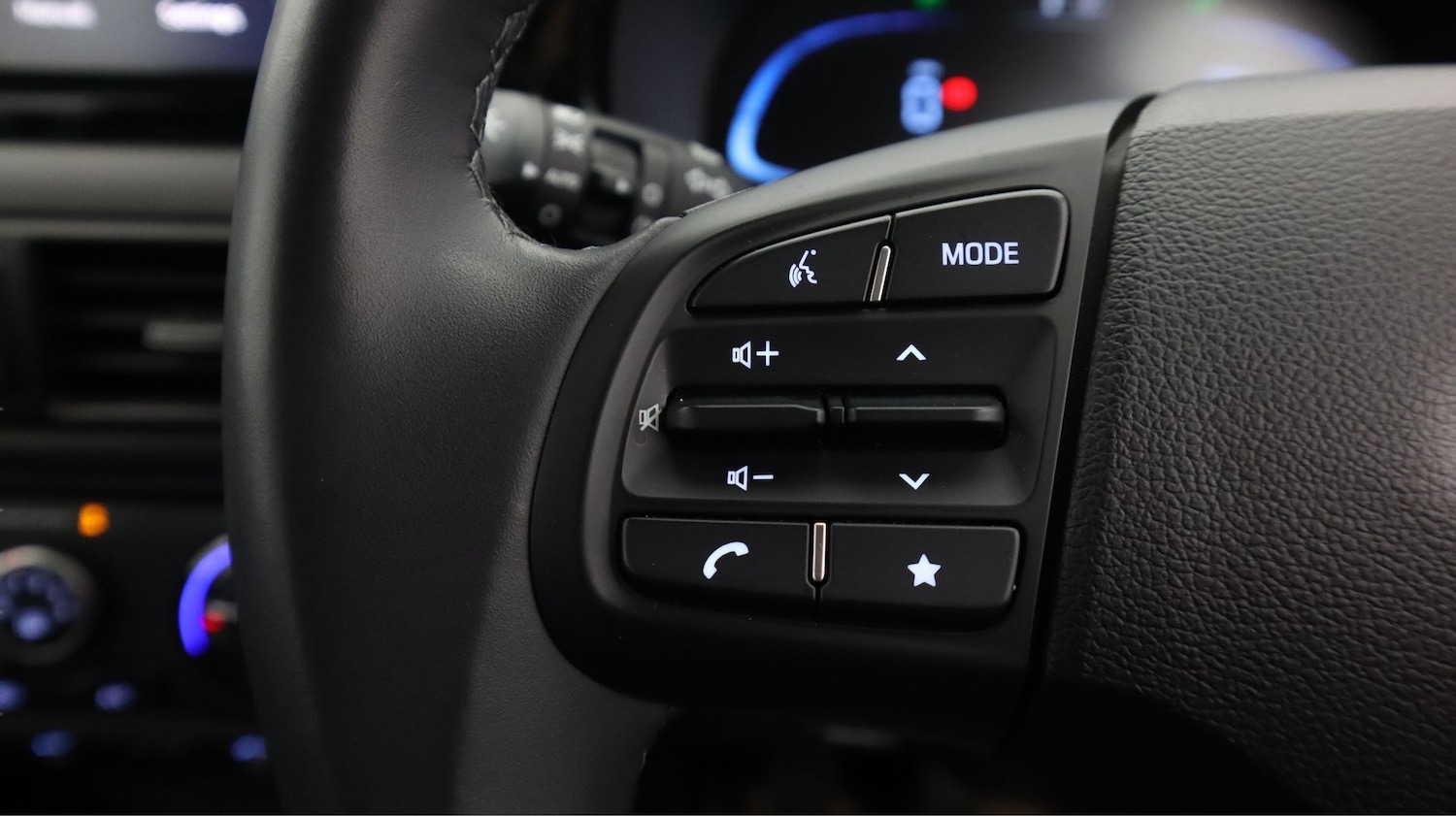 Used Hyundai i10 2023 for sale - 78020605: Photo 21