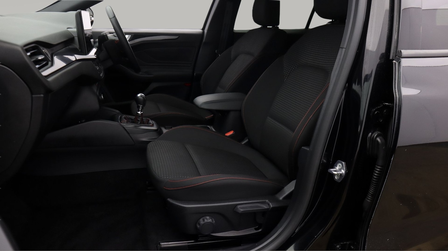 Used Ford Focus 2023 for sale - 77833340: Photo 14