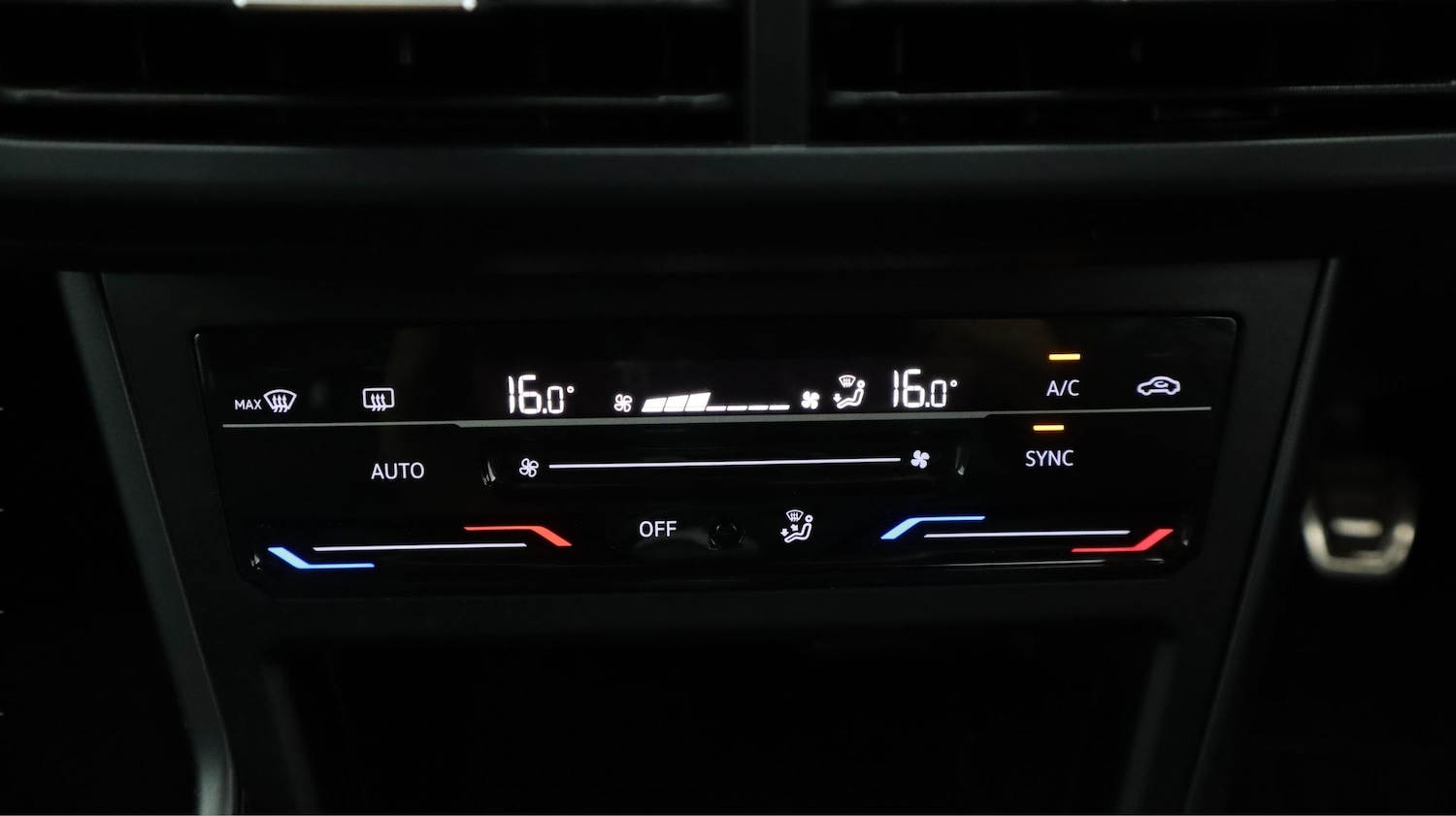 Used Volkswagen Polo 2024 for sale - 77777489: Photo 12