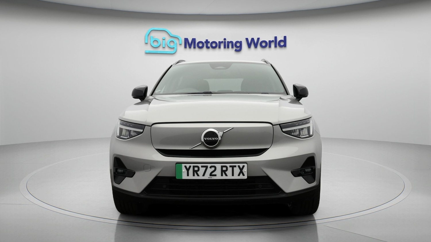 Used Volvo XC40 for sale - 77181786: Photo 2