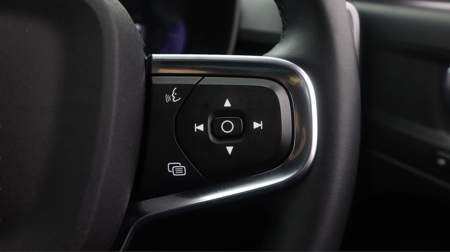 Used Volvo XC40 for sale - 77181786: Photo 21