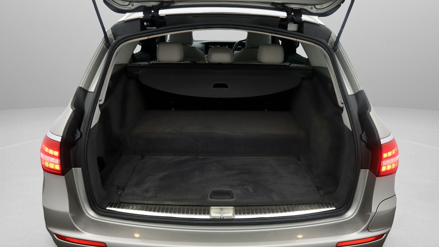 Used Mercedes-Benz E Class 2021 for sale - 77181762: Photo 17