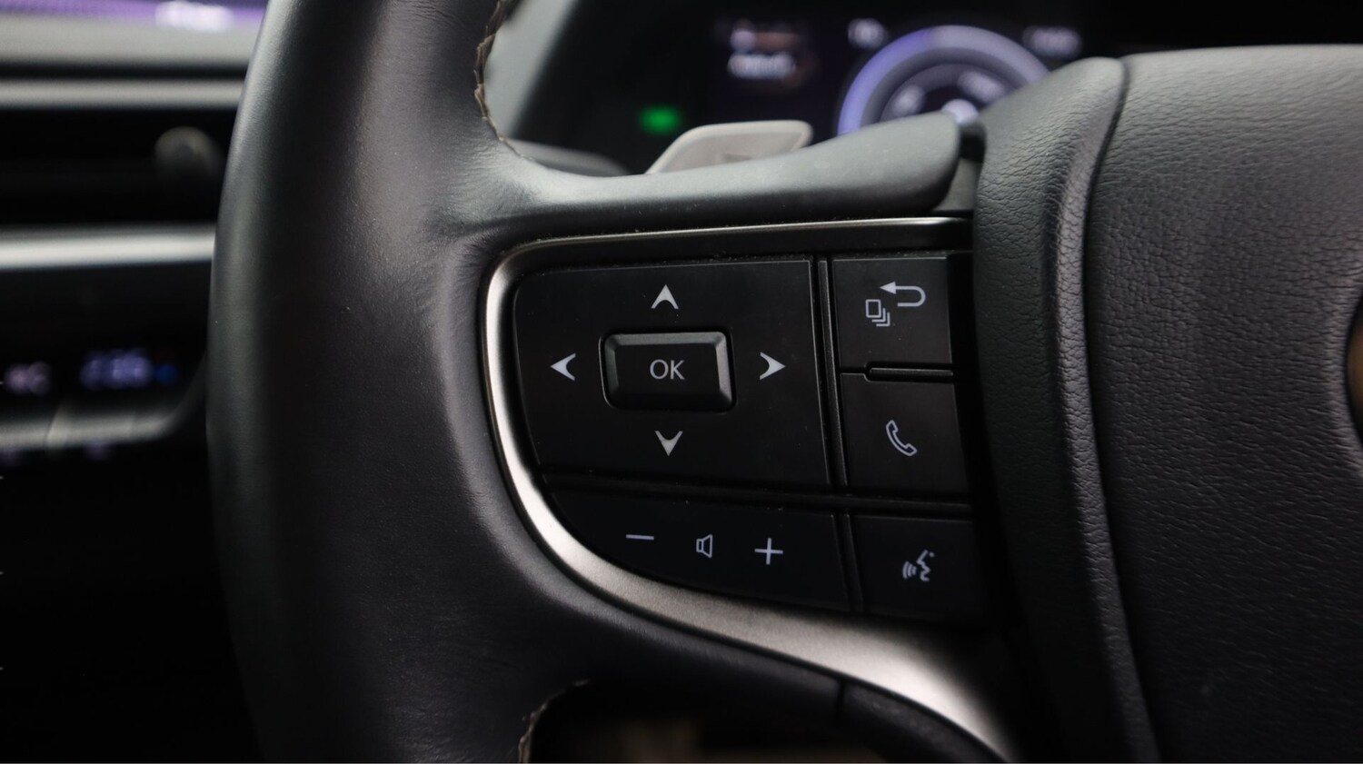 Used Lexus UX 2023 for sale - 77641189: Photo 21