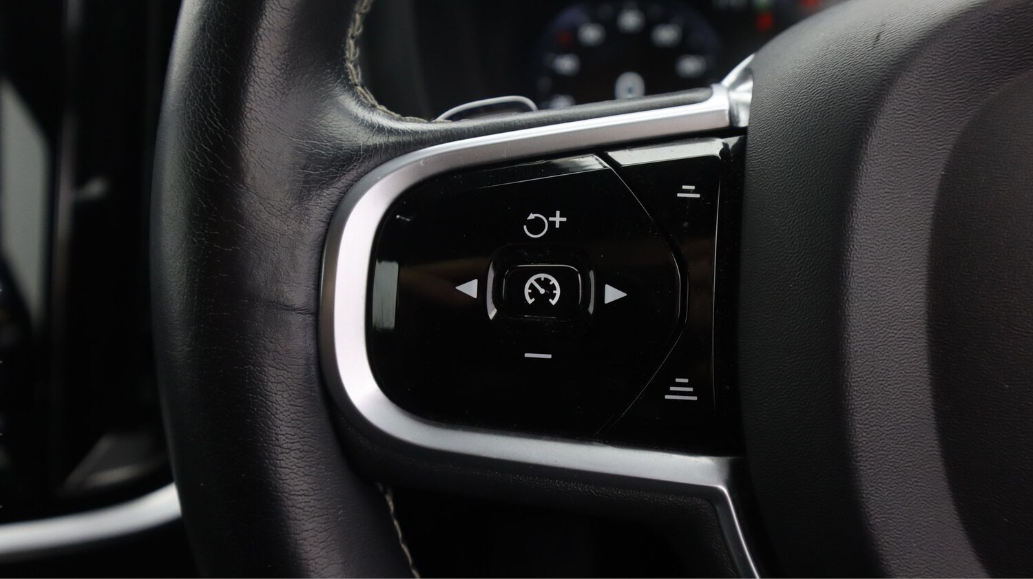 Used Volvo S60 2019 for sale - 77877238: Photo 24