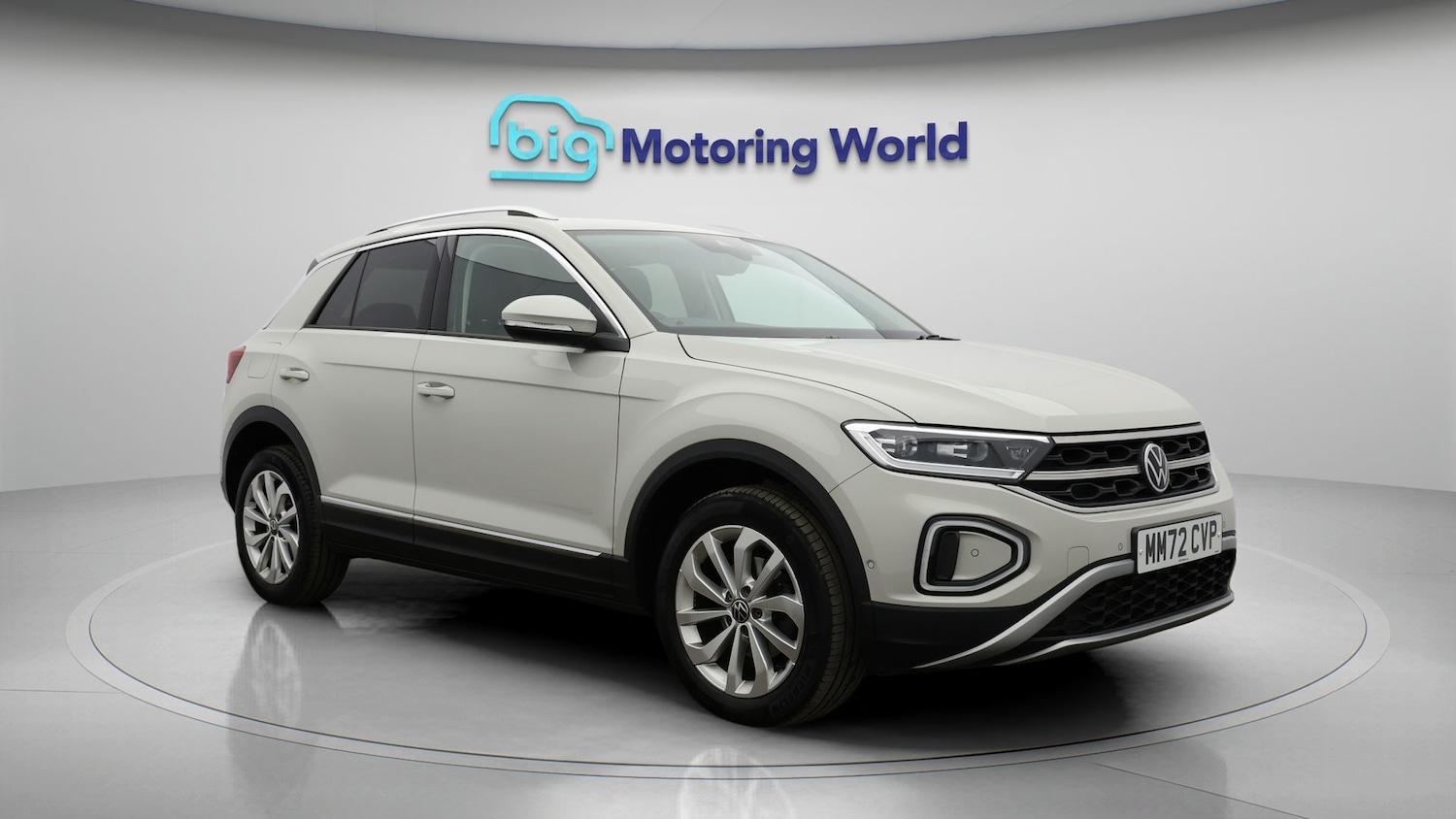 Used Volkswagen T-Roc 2022 for sale - 77336391: Photo 1