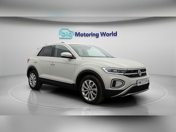 Used Volkswagen T-Roc 2022 for sale - 77336391: Photo