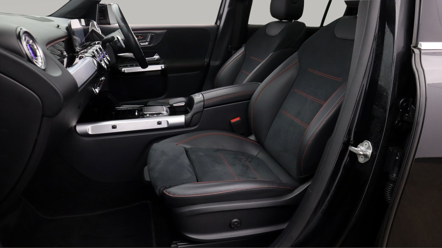 Used Mercedes-Benz GLB 2022 for sale - 77536370: Photo 14